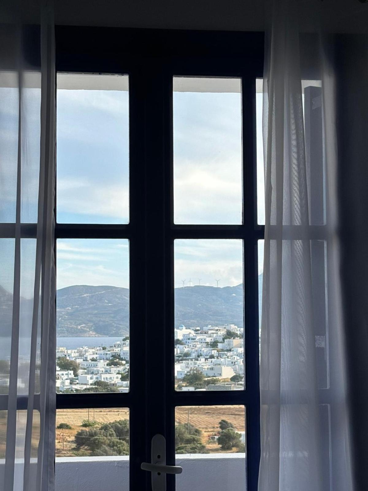 Kapetan Giannis Hotel Adamantas  Exterior foto